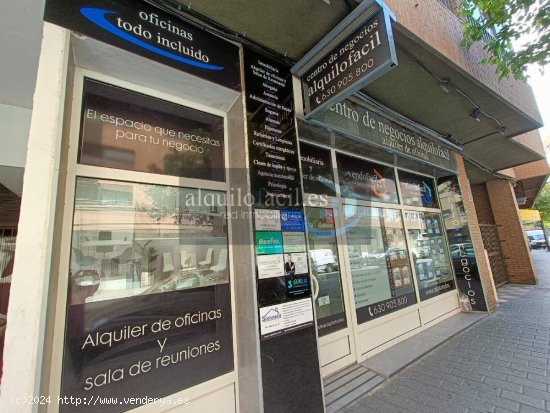 SE ALQUILA OFICINA TODO INCLUIDO EN AVDA RAMON Y CAJAL POR 250€ TODO INCLUIDO