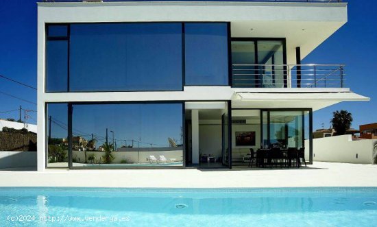 ESTUPENDA VILLA  TURISTICA CON VISTAS CERCA DE IBIZA ( Precio semanal)