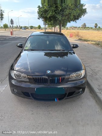 BMW Serie 1 120D de 2007 con 218.000 Km por 8.500 EUR. en Sevilla