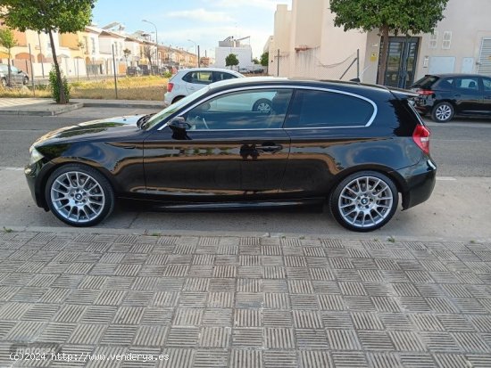 BMW Serie 1 120D de 2007 con 218.000 Km por 8.500 EUR. en Sevilla