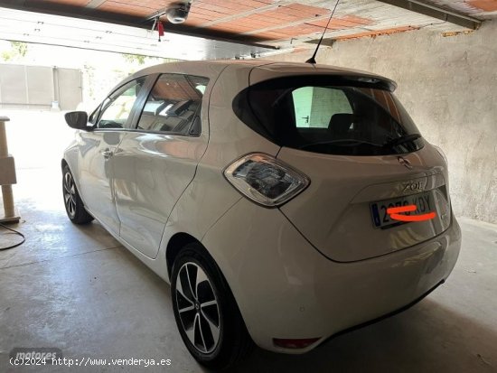 Renault Zoe INTENS 40 R90  68KW de 2017 con 124.000 Km por 9.000 EUR. en Madrid