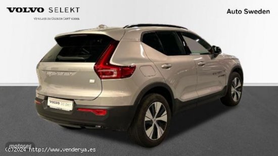 Volvo XC40 XC40 Recharge Plus, T4 plug-in hybrid, Electrico/Gasolina, Dark de 2023 con 6 Km por 40.9