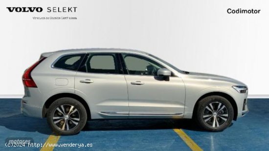 Volvo XC 60 XC60 Recharge Core, T6 plug-in hybrid eAWD, Electrico/Gasolina, Bright de 2023 con 140 K