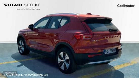 Volvo XC40 XC40 Core, T2 automatico, Gasolina de 2023 con 28.050 Km por 33.990 EUR. en Sevilla