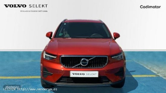 Volvo XC40 XC40 Core, T2 automatico, Gasolina de 2023 con 28.050 Km por 33.990 EUR. en Sevilla