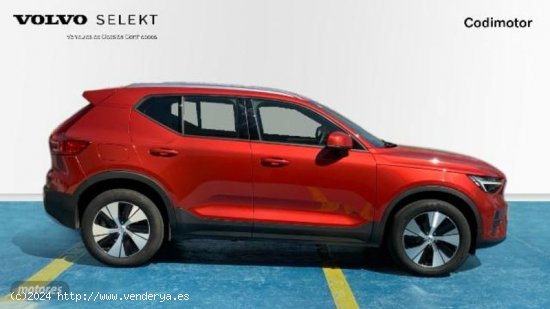 Volvo XC40 XC40 Core, T2 automatico, Gasolina de 2023 con 28.050 Km por 33.990 EUR. en Sevilla