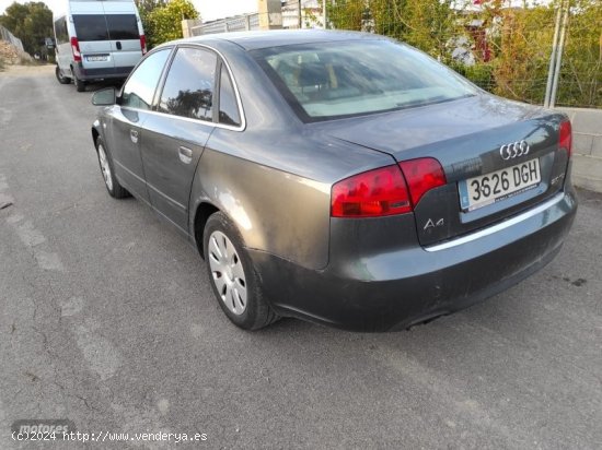 Audi A4 2.0 140CV de 2005 con 318.000 Km por 3.300 EUR. en Valencia