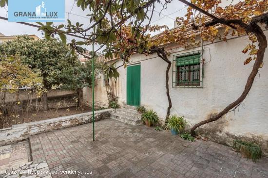 CASA O SOLAR EN EL BARRIO DE MONACHIL - GRANADA