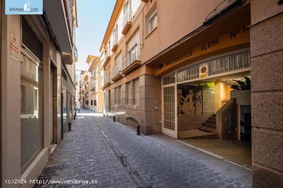 PLAZA DE GARAJE JUNTO A ALHAMAR Y CORTE INGLÉS. - GRANADA