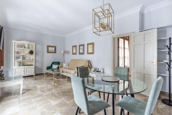 ATICO TRIPLEX CON ENCANTO EN EL CORAZÓN DE GRANADA - IDEAL PARA INVERSIÓN - GRANADA