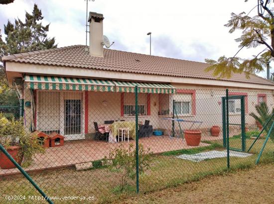 Fantástico chalet independiente de una sola planta en Haygon-San Vicente - ALICANTE