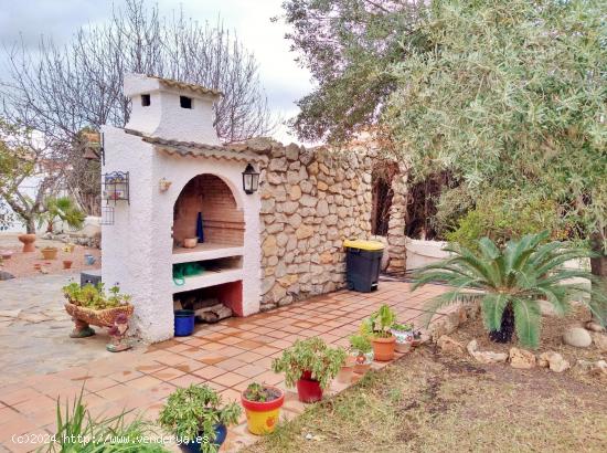 Fantástico chalet independiente de una sola planta en Haygon-San Vicente - ALICANTE