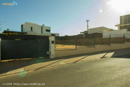  PARCELA CON PROYECTO PARA CONSTRUIR LAS VAGUADAS BADAJOZ - BADAJOZ 