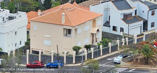 Magnífico Chalet Independiente en Venta en Calle Emeterio Padrón Cruz - SANTA CRUZ DE TENERIFE