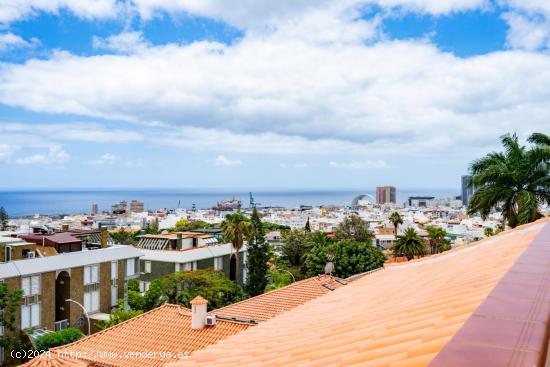 Magnífico Chalet Independiente en Venta en Calle Emeterio Padrón Cruz - SANTA CRUZ DE TENERIFE