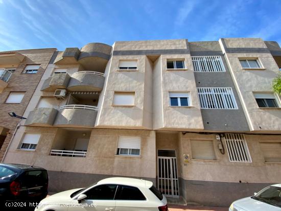 Maravillosa vivienda en los Alcázares - MURCIA