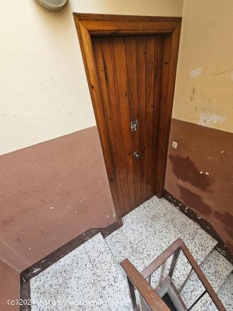 SANT CELONI (CENTRO):  PISO TIPO DUPLEX PARA REFORMAR - BARCELONA