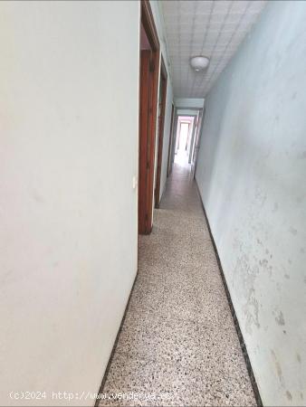 SANT CELONI (CENTRO):  PISO TIPO DUPLEX PARA REFORMAR - BARCELONA