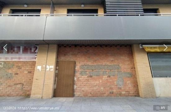 Local en venta en Plaza Ivonne Cazenave, 1, Huelva, Huelva - HUELVA