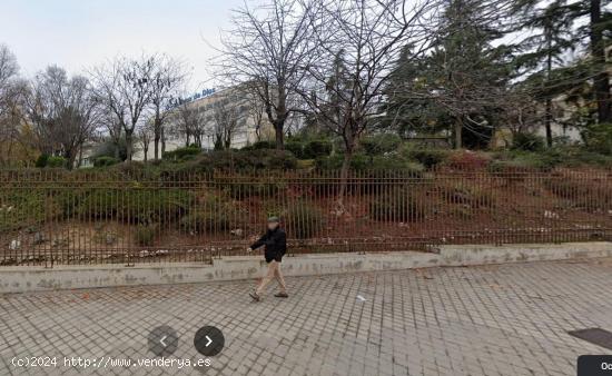  Coqueta vivienda en Ciudad lineal con garaje y terraza - MADRID 