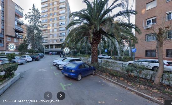 Coqueta vivienda en Ciudad lineal con garaje y terraza - MADRID