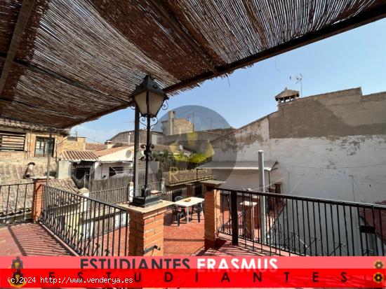 EST/ ERASMUS/ Residencia para ESTUDIANTES con DOCE dormitorios en zona Recogidas - GRANADA