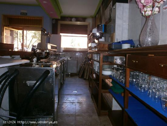 Se vende bar en el barrio del Carmen - SEGOVIA