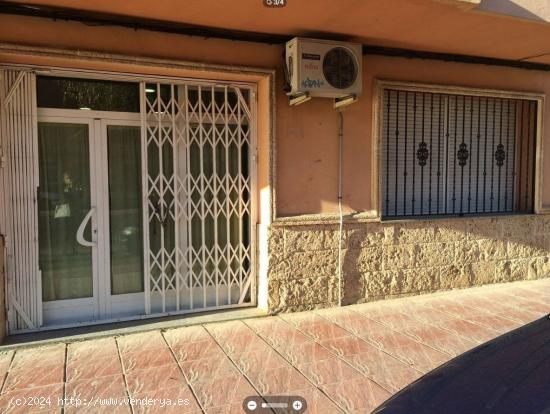 SE VENDE BAJO COMERCIAL QUE SE PUEDE CONVERTIR EN VIVIENDA DE 185 METROS - CASTELLON