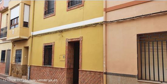 SE VENDE MAGNIFICA CASA EN CALLE SAN VICENTE MONCOFA DE 2 PLANTAS - CASTELLON