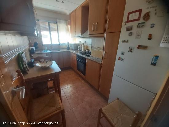 VENDE PISO EN VILLENA - ALICANTE