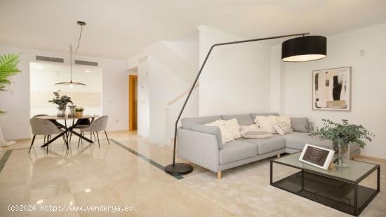 ADOSADOS PARA ENTRAR A VIVIR DESDE 267.015€ EN MAJESTIC VILLAGE-CASARES - MALAGA