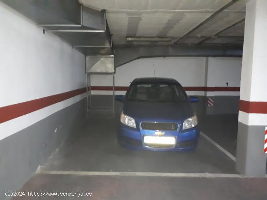 PARKING EN EL RAFAL VELL - MARE DE DEU DE MONTSERRAT 6 - BALEARES