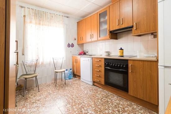 Casa adosada en venta en Pliego - MURCIA