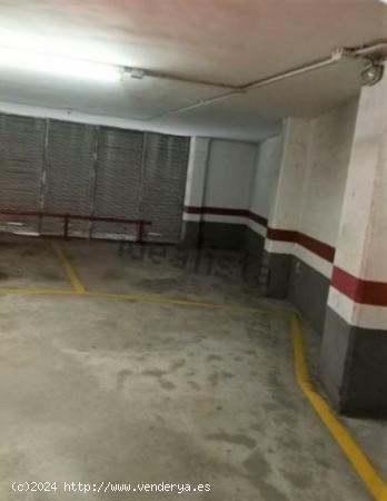 Plaza de parking en barrio de la Salut - BARCELONA