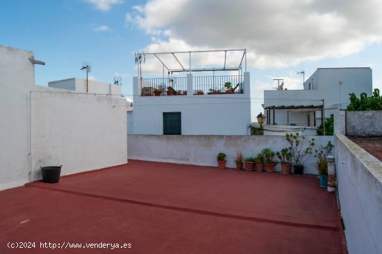 Casa INDEPENDIENTE en el casco antiguo Vejer de la frontera - CADIZ