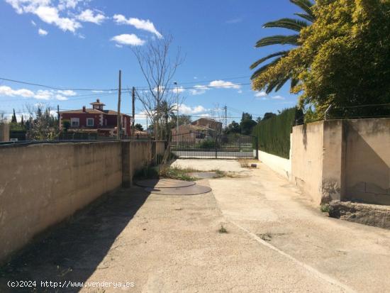 VENTA PARCELA URBANIZABLE DE 2.364M2 EN EL PASEO DE LOS MOLINOS - ALICANTE