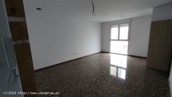 ADOSADO VENTA AGULLENT NUEVA CONSTRUCCIÓN - VALENCIA