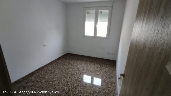 ADOSADO VENTA AGULLENT NUEVA CONSTRUCCIÓN - VALENCIA