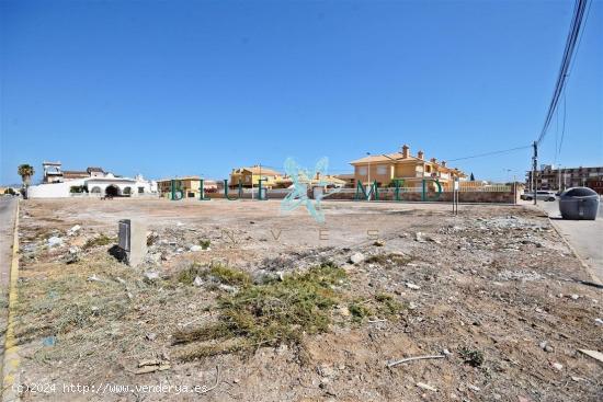 SOLAR URBANO EN LA ZONA DE BAHÍA - MURCIA