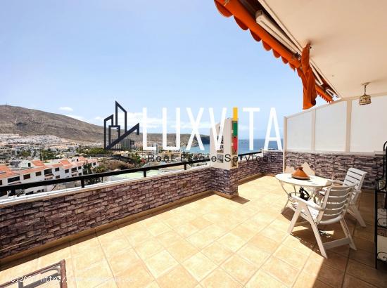 APARTAMENTO DOBLE CON TRES DORMITORIOS Y VISTAS AL MAR EN LOS CRISTIANOS - SANTA CRUZ DE TENERIFE