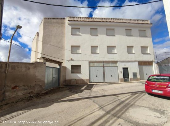 APARTAMENTOS DE 1 Y 2 DORMITORIOS A ESTRENAR EN VILLATOBAS. EDIFICIO ENTERO