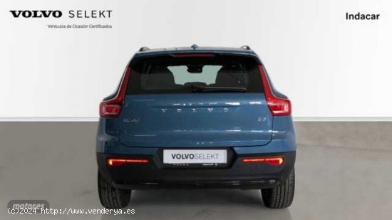 Volvo XC40 XC40 Plus, B3 mild hybrid, Gasolina, Dark de 2023 con 30.732 Km por 38.300 EUR. en Almeri