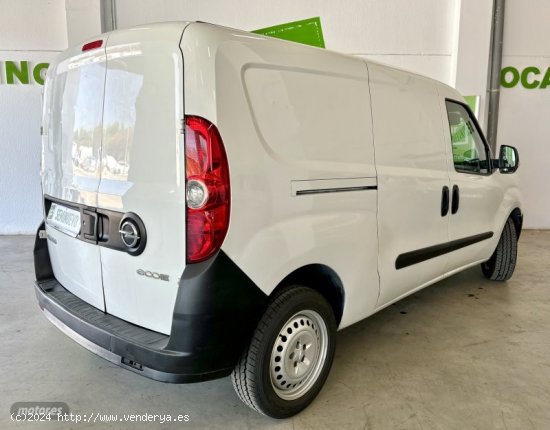 Opel Combo 1.3cdti l2h1 90cv de 2015 con 113.700 Km por 7.430 EUR. en Sevilla