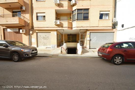 PLAZA GARAJE  (ZAPILLO) - ALMERIA