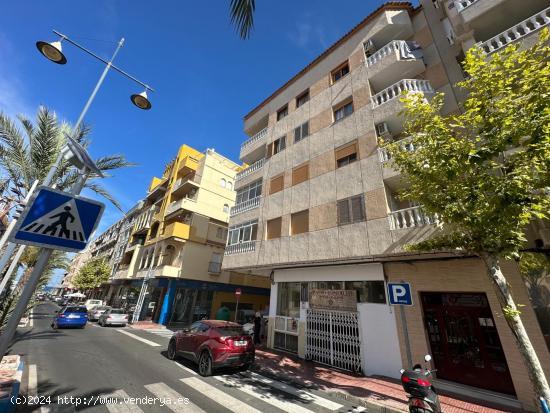  Bonito apartamento en la Avenida Habaneras - ALICANTE 