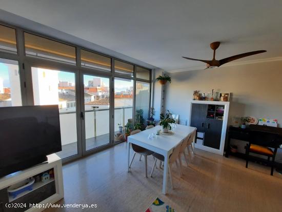 EXCELENTE VIVIENDA EN ZONA CENTRO - ALBACETE