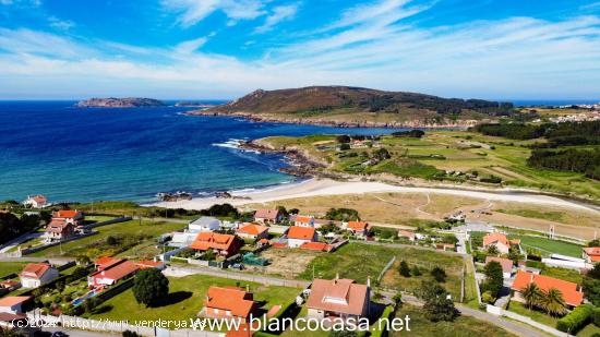 ¡FIN de SEMANA a tan SOLO 700 METROS de la PLAYA de SEIRUGA-MALPICA DE BERGANTIÑOS !! - A CORUÑA