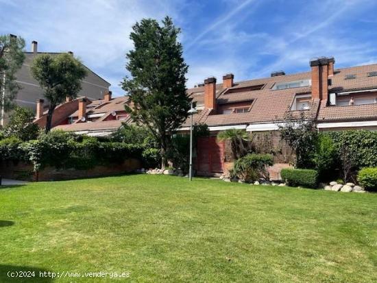 CASA DE LLOGUER A IGUALADA - SET CAMINS * ZONA COMUNITÀRIA AMB PISCINA - BARCELONA