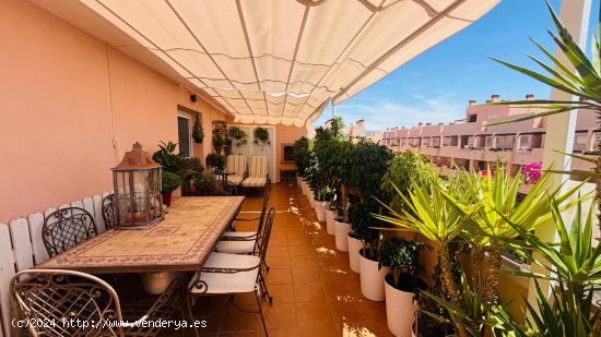 Exclusivo ático de La Isla con terraza envolvente - MURCIA