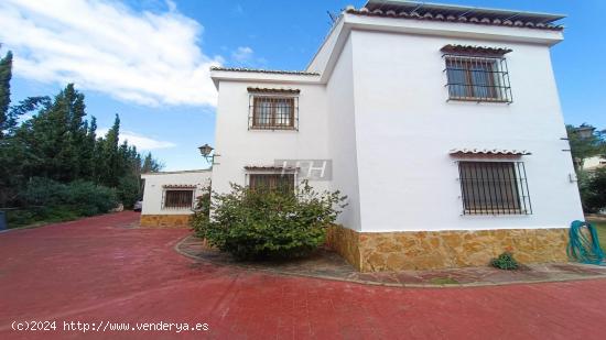 Magnífico chalet independiente en Campolivar. /HH Asesores, Inmobiliaria en Burjassot/ - VALENCIA